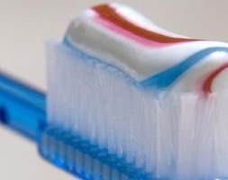 法国环保组织呼吁在牙膏中禁用钛白粉：可能致癌